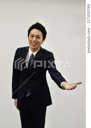 歡迎年輕人 歡迎年輕人 127450769