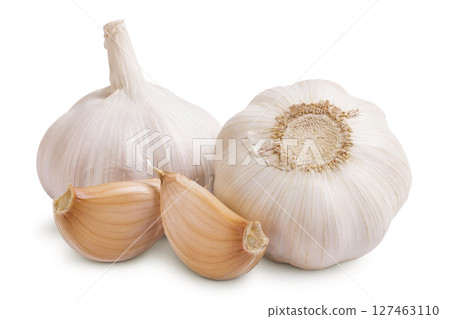 unpeeled whole garlic and cloves isolated on white background close up 127463110
