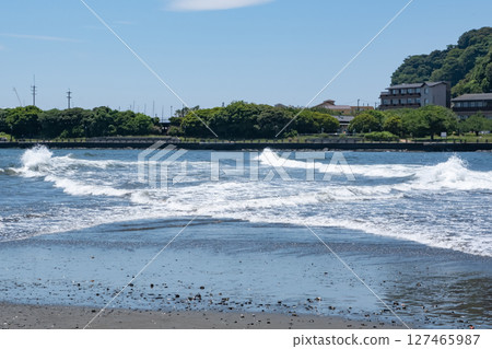 Waves at Katase Higashihama Beach Waves at Katase Higashihama Beach 127465987