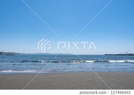 片瀨東濱海灘的海岸線風景 片瀨東濱海灘的海岸線風景 127466001