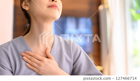 Painful woman pose Painful woman pose 127466714