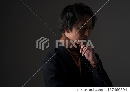 Portrait of a man wearing a jacket 127466894