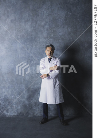 Grey-haired doctor Grey-haired doctor 127467187