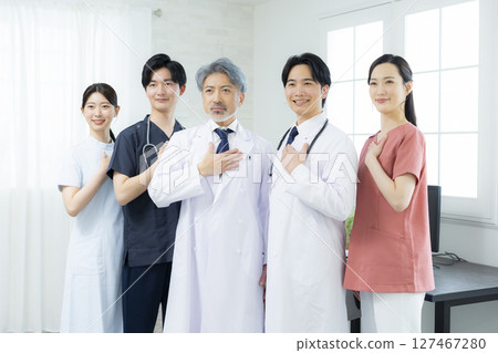 Medical staff, working people, doctors, nurses, medical image 127467280