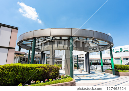 Stroll along the Kirari Deck in front of Mizonokuchi Station, Mizonokuchi, Takatsu Ward, Kawasaki City, Kanagawa Prefecture 127468324