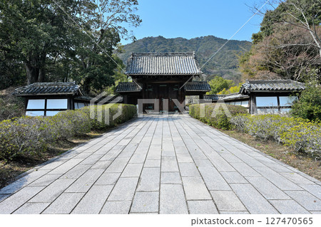 高峰城是大內義長和森元成建造的山城 127470565