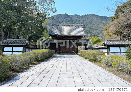 高峰城是大內義長和森元成建造的山城 127470571