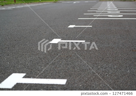 Flat parking lot 127471466