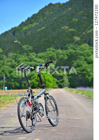 犬山市本宮山腳下的自行車風景 127472280