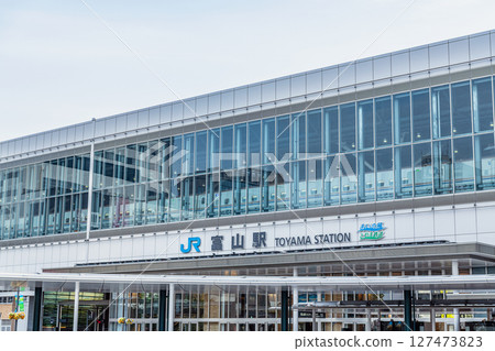 富山縣富山市JR富山站北口晴天 富山縣富山市JR富山站北口晴天 127473823