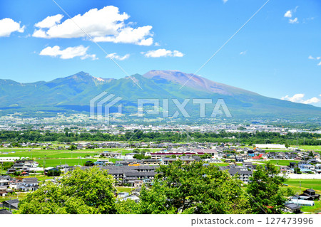 Around Sakudaira Station, overlooking Mount Asama (Saku City, Nagano Prefecture) [June 2025] 127473996