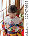 七、五三歲穿和服的可愛女孩 127474695