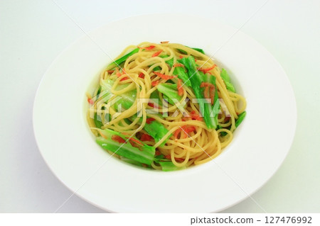 蝦仁捲心菜義大利麵 127476992