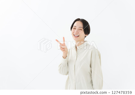 女性肖像 女性肖像 127478359