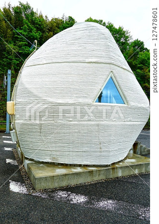 A small hut made from a 3D printer 127478601