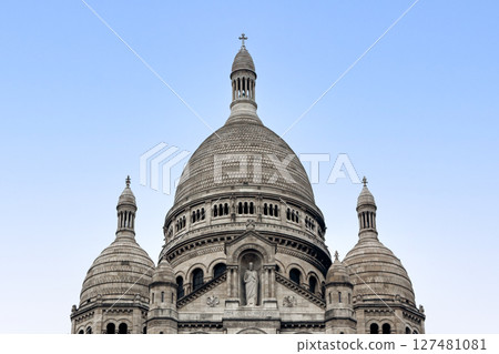 Paris landmark: Sacré-Coeur Basilica Paris landmark: Sacré-Coeur Basilica 127481081