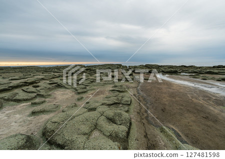 The vast rock shelf of Senjojiki Coast, Fukaura Town, Nishitsugaru District, Aomori Prefecture The vast rock shelf of Senjojiki Coast, Fukaura Town, Nishitsugaru District, Aomori Prefecture 127481598
