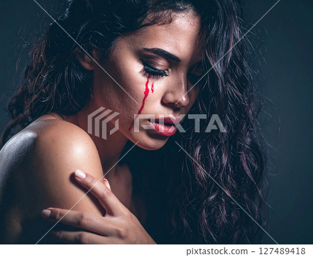 流淚的女人 127489418