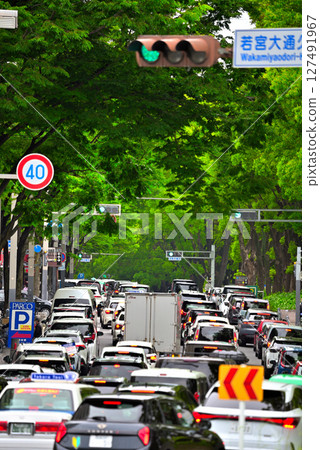 <愛知縣>名古屋的街景:榮空野大道的擁擠 <愛知縣>名古屋的街景:榮空野大道的擁擠 127491967