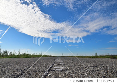 Road image 127494693
