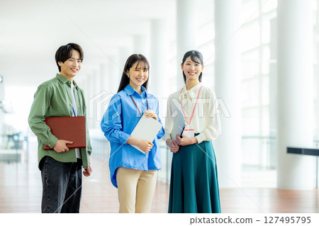 工作的商務人士 127495795