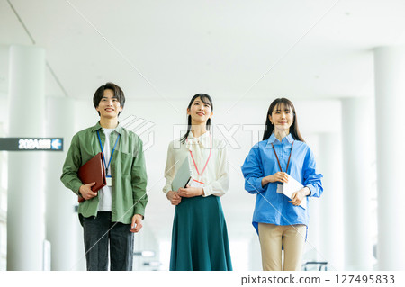 Creative business team Creative business team 127495833