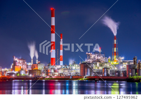 Hiroshima Prefecture, Otake City, Harumi Waterfront Park, Factory night view Hiroshima Prefecture, Otake City, Harumi Waterfront Park, Factory night view 127495962