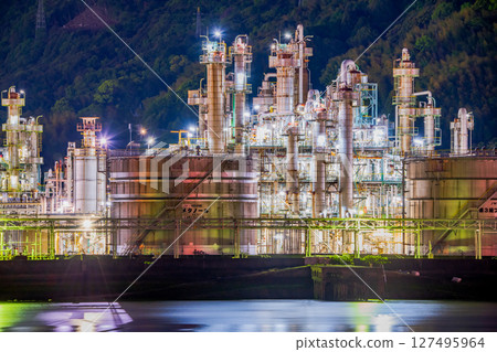 廣島縣大竹市晴海臨水公園工廠夜景 127495964
