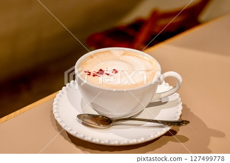 草莓皇家奶茶 127499778