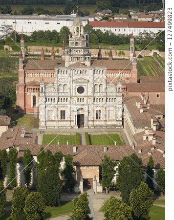 Awesome drone view close-up of Certosa of Pavia monastery and sanctuary 127499823
