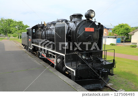 A 9600-type steam locomotive preserved at the site of Aikoku Station on the former JNR Hiroo Line (Obihiro, Hokkaido, Japan) 127506493