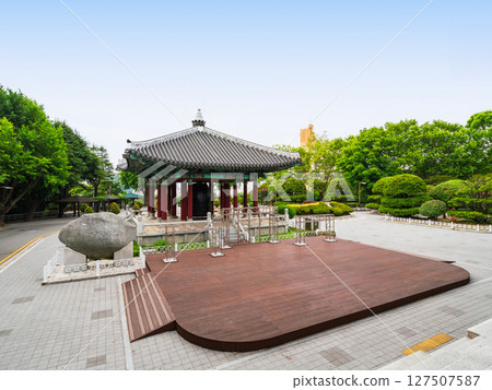 Busan Yongdusan Park Citizens' Bell Busan Yongdusan Park Citizens' Bell 127507587