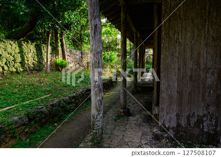 土生土長的沖繩村 127508107