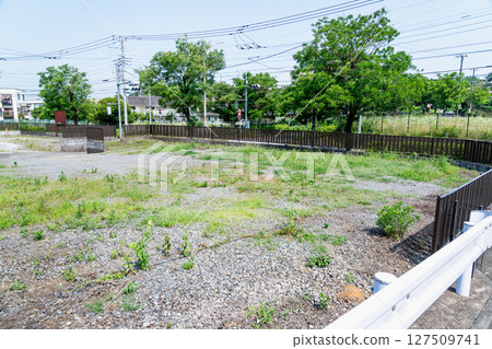 Vacant land, vacant land, land, suburban, real estate, former residential site 127509741