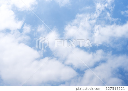 Summer sky, blue sky, summer, sunny, June [Tokyo] 127513221