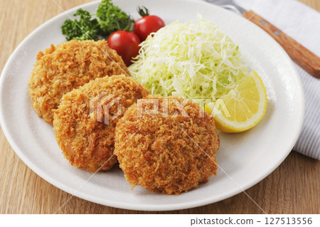 美味的肉末炸肉排 127513556