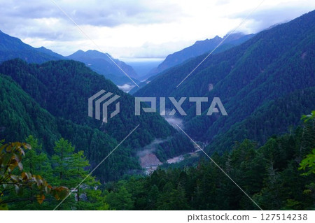 Mount Tateyama and Mount Harinoki from the Yomiuri Shindo 127514238