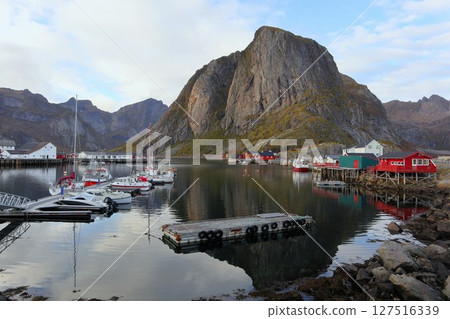 Reine, Lofoten Islands, Norway 127516339