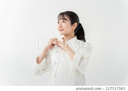 穿著廚師外套的女人 127517363