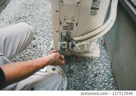 空調拆除工作 - 抽空 127517846