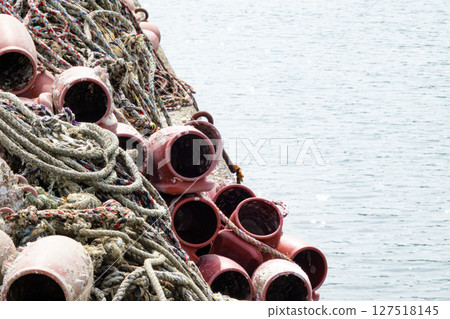 Scenery of an octopus pot on Ogijima Island in the Seto Inland Sea Scenery of an octopus pot on Ogijima Island in the Seto Inland Sea 127518145
