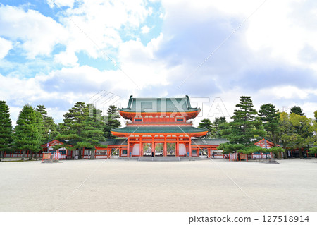 Kyoto Heian Shrine 127518914