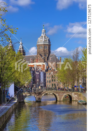 View of basilica of St. Nicholas, Amsterdam, Netherlands View of basilica of St. Nicholas, Amsterdam, Netherlands 127519675