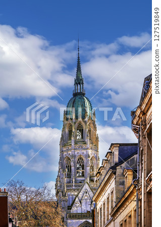 Bayeux Cathedral, France 127519849