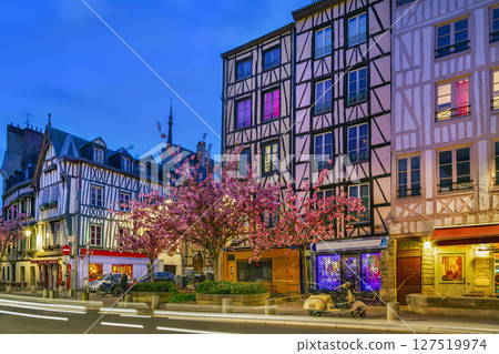 Street in Rouen, France 127519974