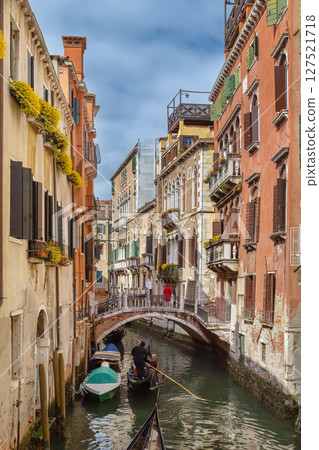 Cityscape with canal in Venice, Italy Cityscape with canal in Venice, Italy 127521718
