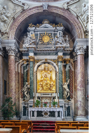 Verona Cathedral, Italy 127521806