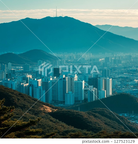 [AI生成] 大山深處的一座巨大城市 127523129
