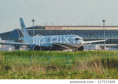 Plane preparing for takeoff, Sendai Airport, Natori City, Miyagi Prefecture Plane preparing for takeoff, Sendai Airport, Natori City, Miyagi Prefecture 127525888