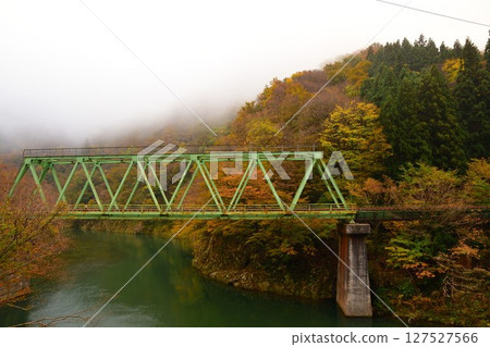 Arakawa Gorge Momiji Line (Yamagata Prefecture) Arakawa Gorge Momiji Line (Yamagata Prefecture) 127527566